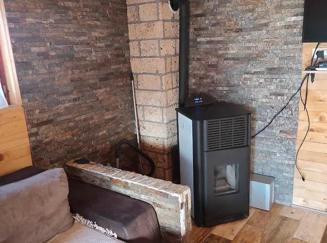 فيلة Carobna Suma Tara