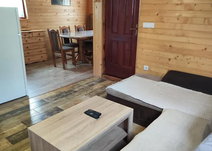 Carobna Suma Tara فيلة *