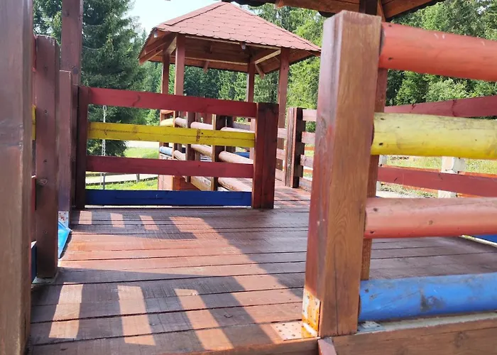 Carobna Suma Tara فيلة *